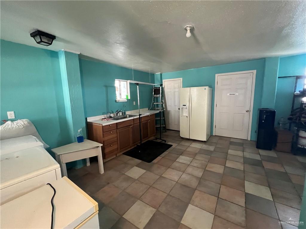 1086 E Scallop, Port Isabel, Texas image 5