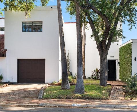 Photo of 117 W Shasta Avenue, McAllen, TX 78504 (MLS # 496366)