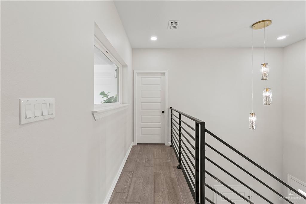 5516 N Crown Point Pt, Pharr, Texas image 18