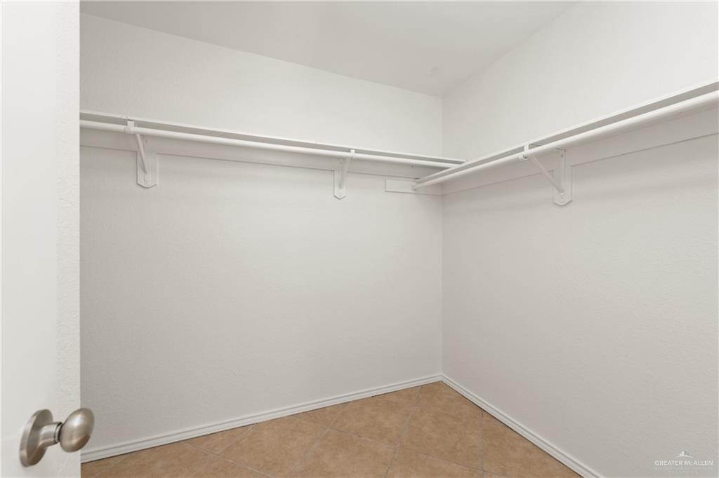 2702 Lazy Lake Drive, Harlingen, Texas image 16