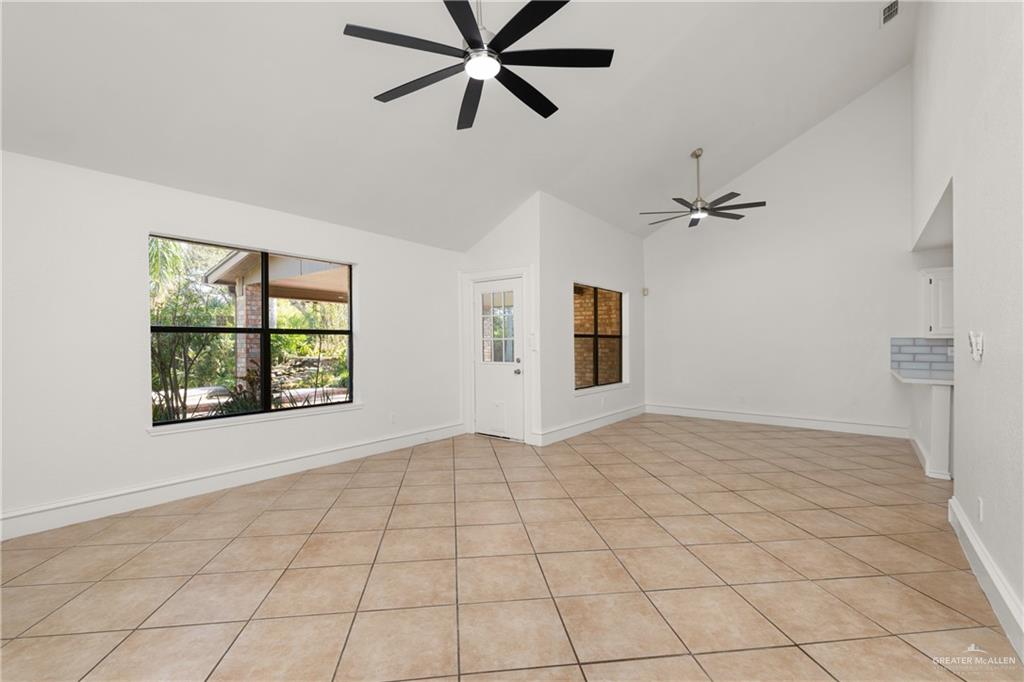 2702 Lazy Lake Drive, Harlingen, Texas image 11