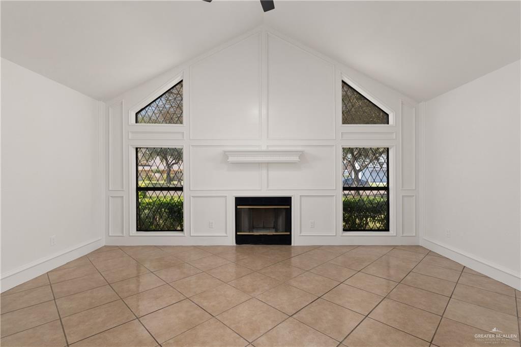 2702 Lazy Lake Drive, Harlingen, Texas image 2