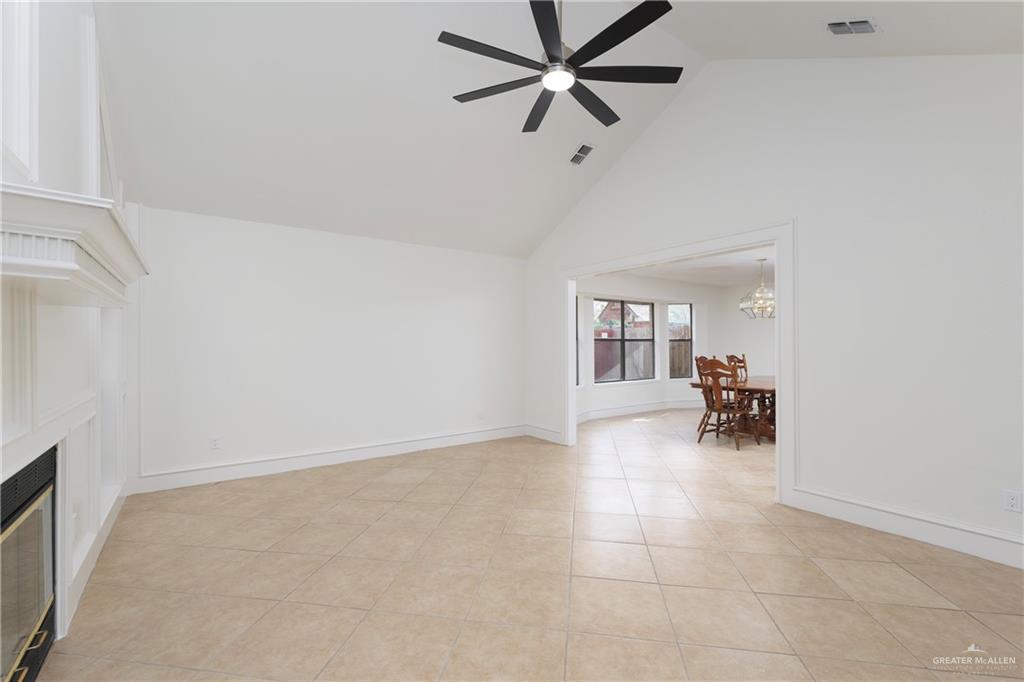 2702 Lazy Lake Drive, Harlingen, Texas image 4