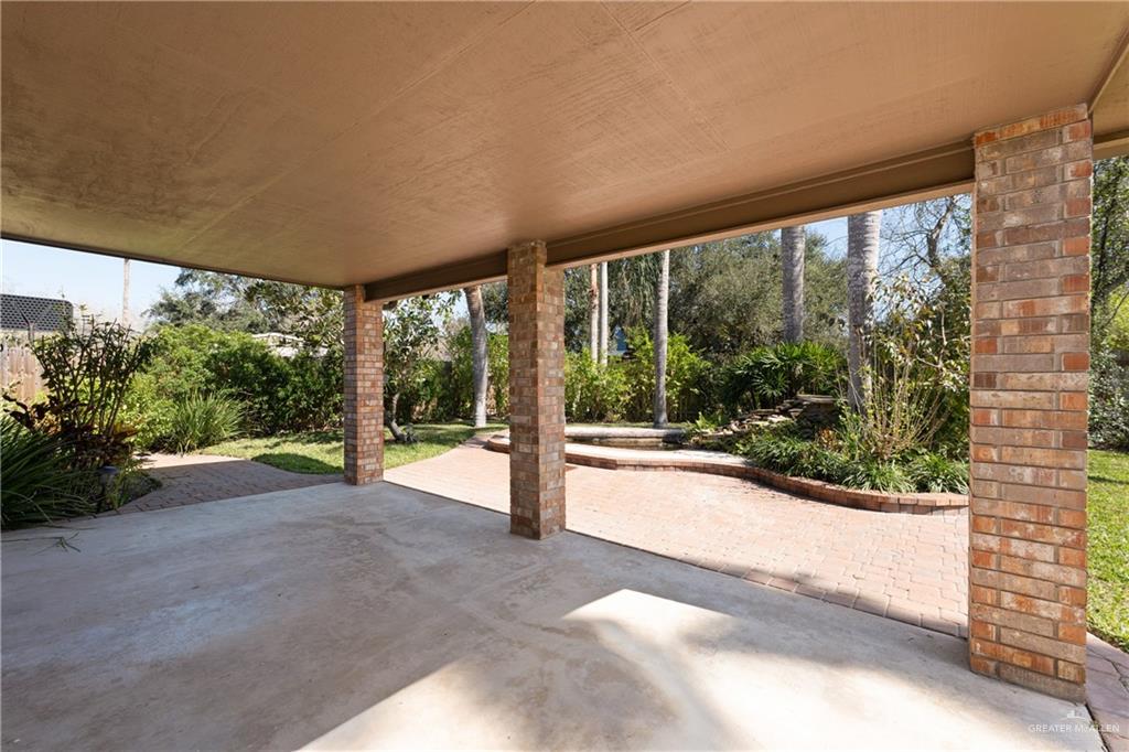 2702 Lazy Lake Drive, Harlingen, Texas image 27