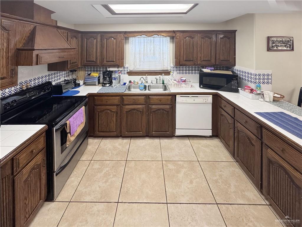 301 Ohara Drive, Pharr, Texas image 3