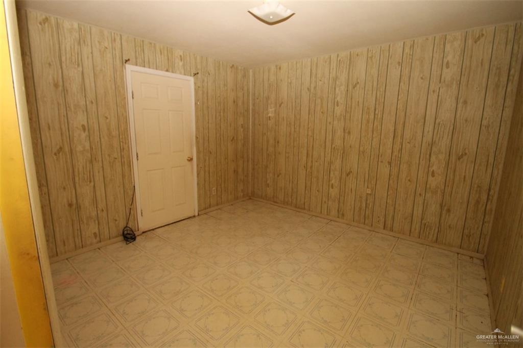 304 S 23rd Street, Donna, Texas image 8