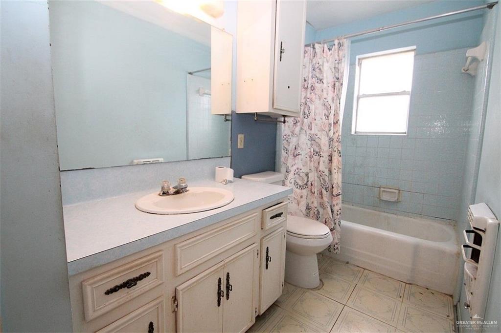 304 S 23rd Street, Donna, Texas image 7