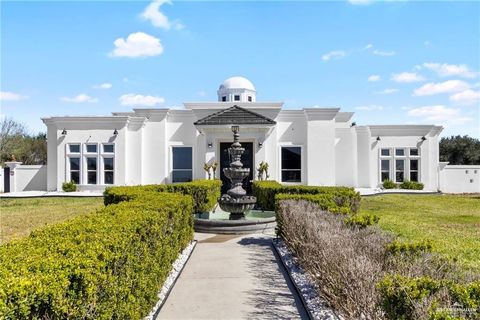 Homes For Sale - 4004 Persimmon Drive<br/> Palmhurst, TX 78573