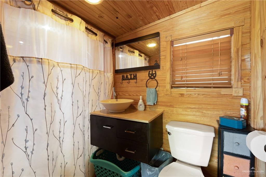 209 N Arroyo Boulevard, Rio Hondo, Texas image 13