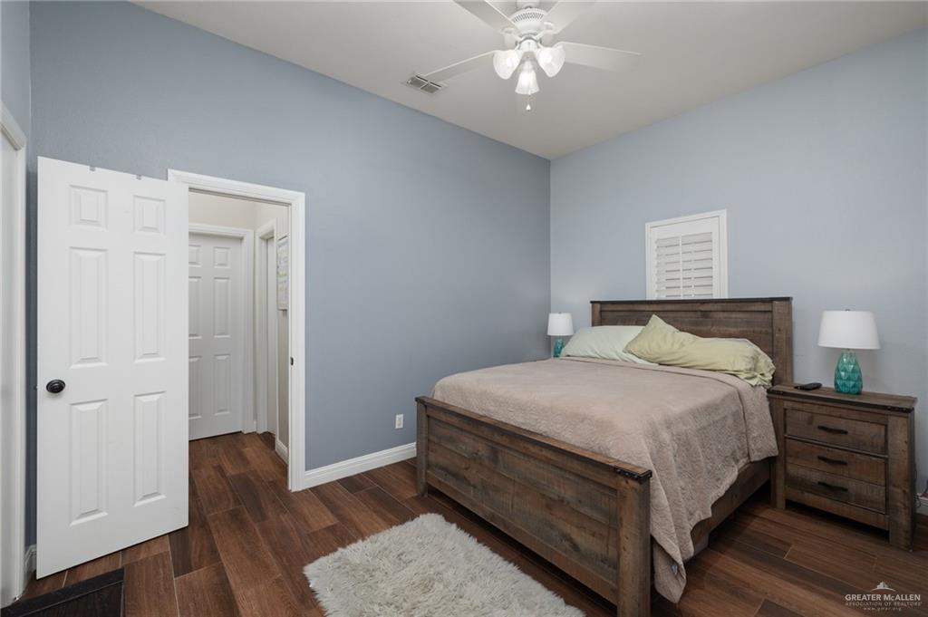 2513 Kings Drive, Edinburg, Texas image 14