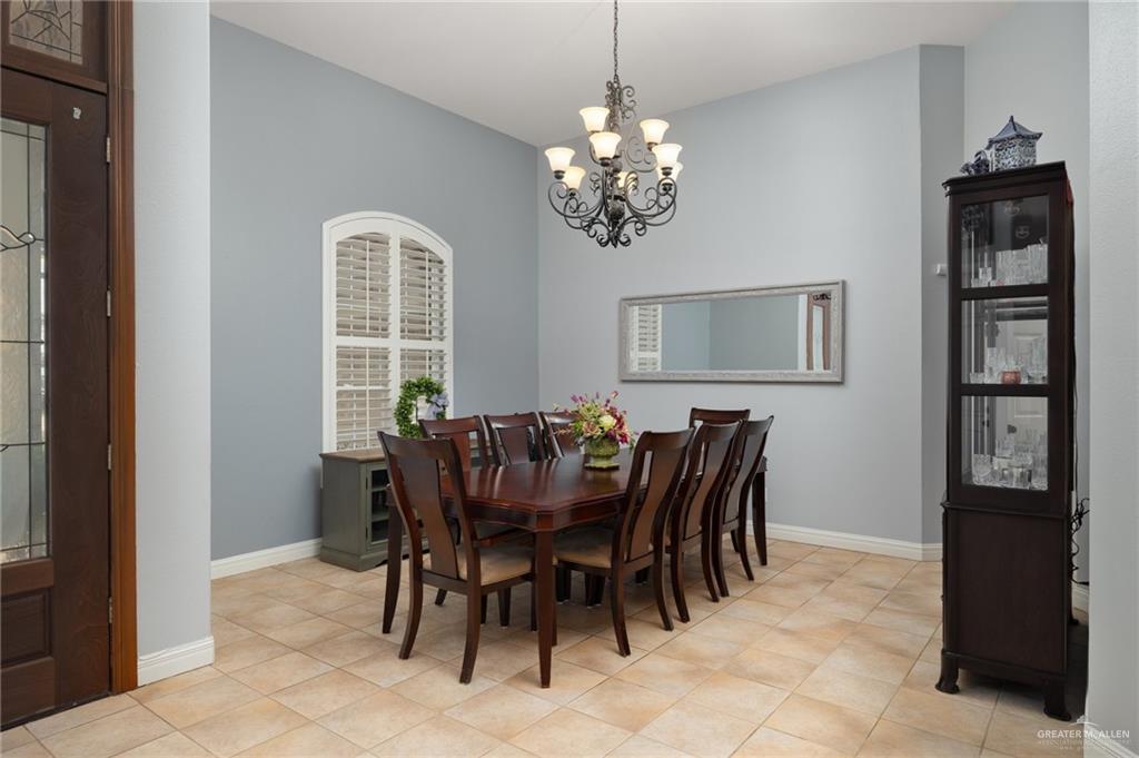 2513 Kings Drive, Edinburg, Texas image 4