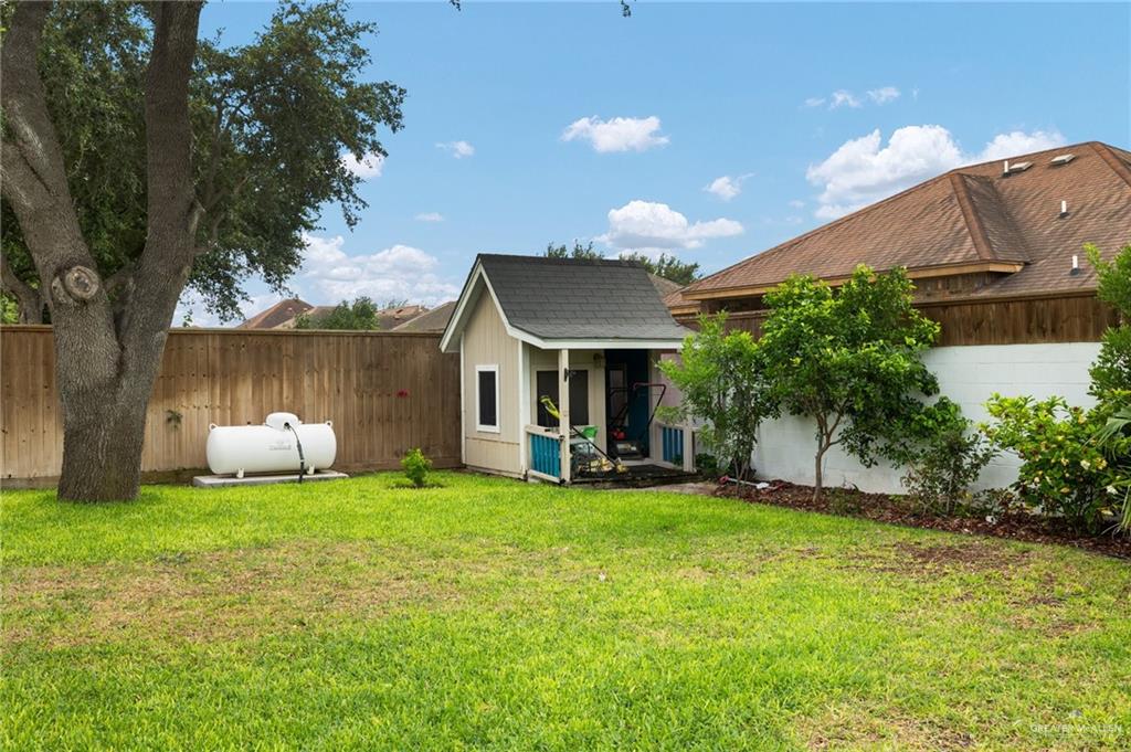 2513 Kings Drive, Edinburg, Texas image 19