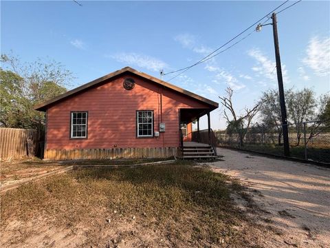 Homes For Sale - 321 S Nicholson Avenue<br/> Mission, TX 78572