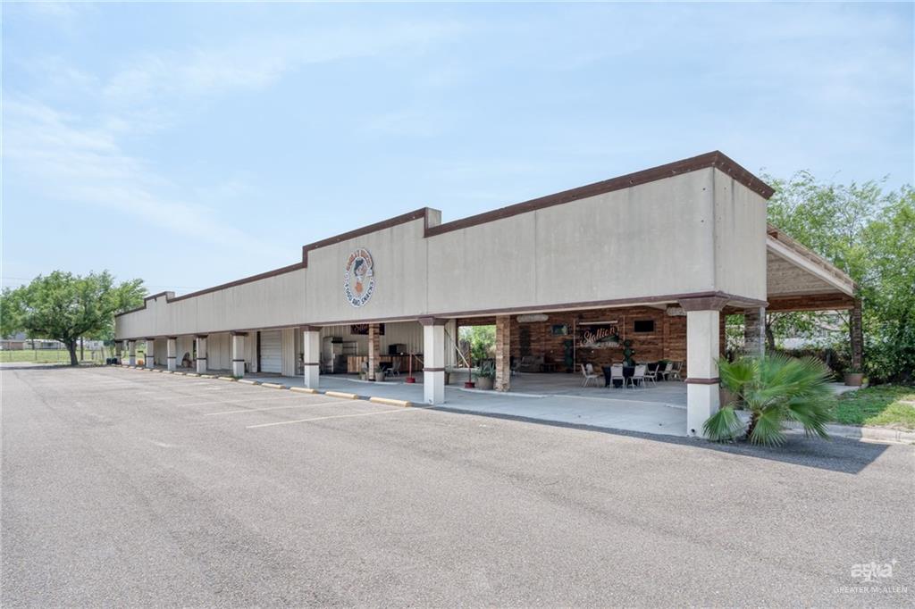 910 W Veterans Boulevard