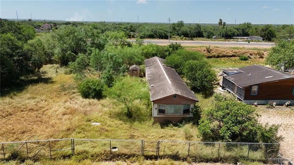 3213 EL BARQUITO DR, PALMVIEW, TX 78572 - Image 68b38f4e59c400a29c00d0c076dfca02/967795585