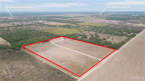 Photo of 10773 Aircraft Drive, Edinburg, TX 78542 (MLS # 488467)