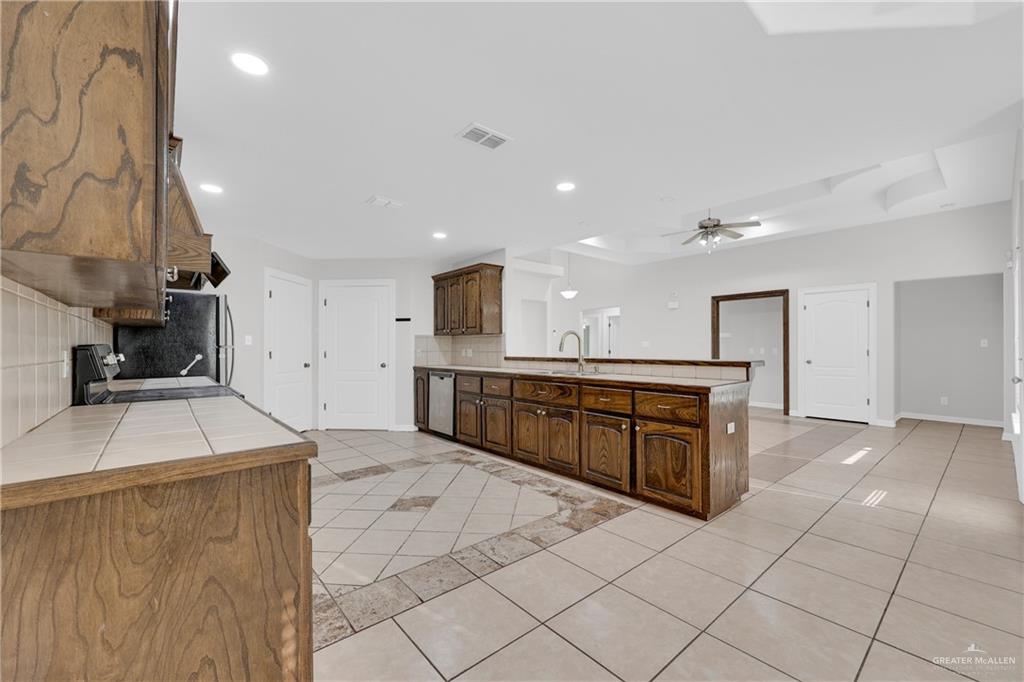 3213 Francisco Avenue, Mission, Texas image 7
