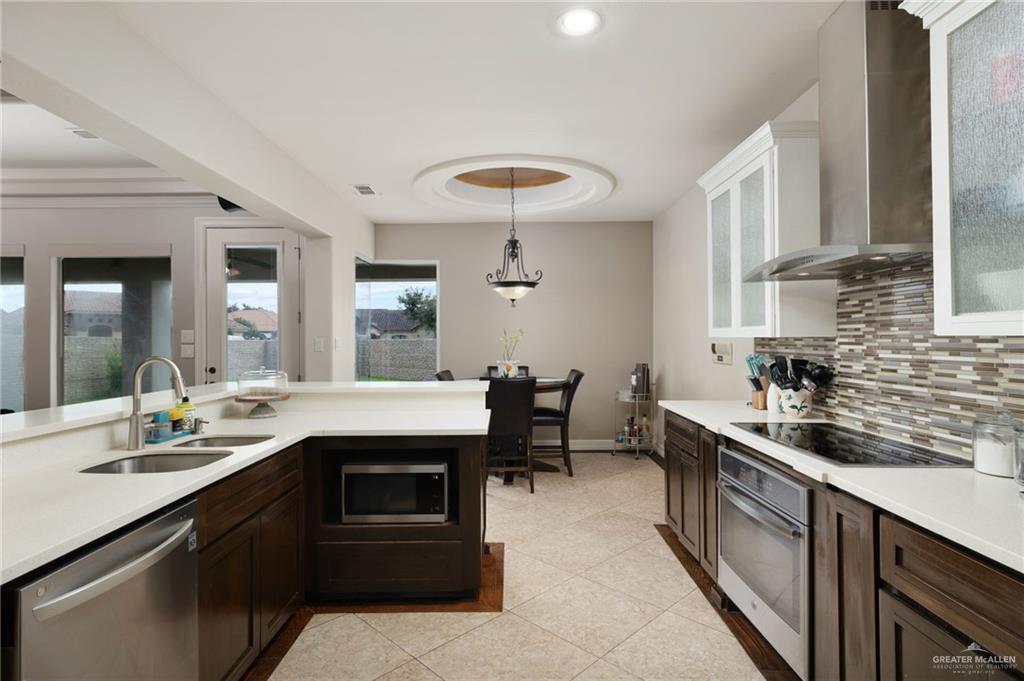 Mission, Texas 78573, United States, 3 Bedrooms Bedrooms, ,4 BathroomsBathrooms,Residential,Active,199071