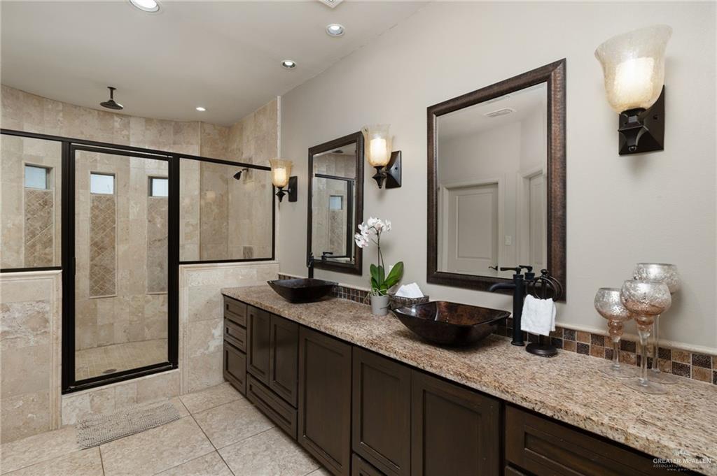 Mission, Texas 78573, United States, 3 Bedrooms Bedrooms, ,4 BathroomsBathrooms,Residential,Active,199071