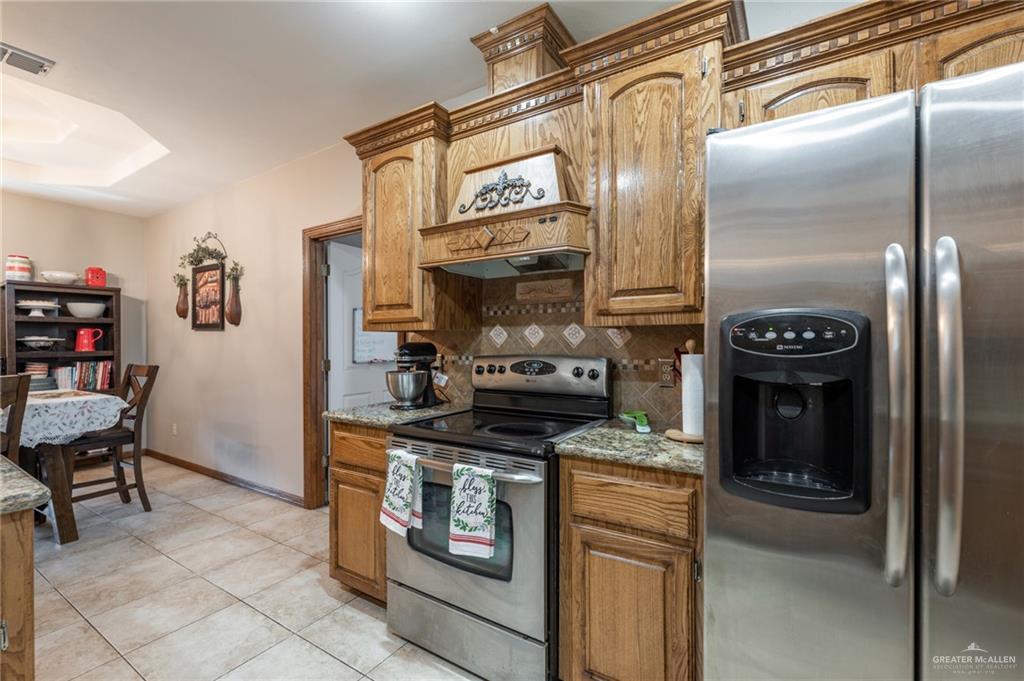 2447 Date Palm Drive, Rio Grande City, Texas image 10