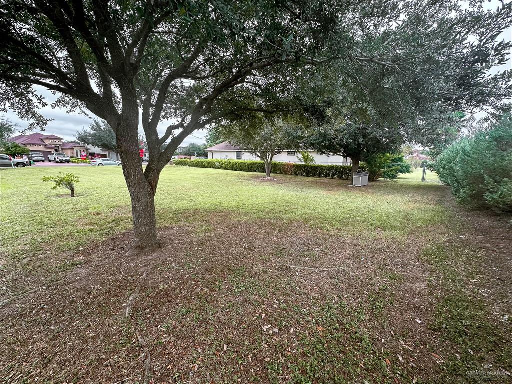 2221 Links Drive, Edinburg, Texas image 6