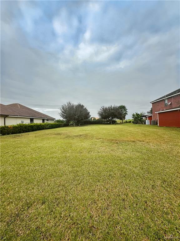 2221 Links Drive, Edinburg, Texas image 2