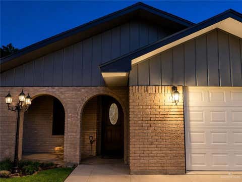 Homes For Sale - 201 Becker Street<br/> Alamo, TX 78516