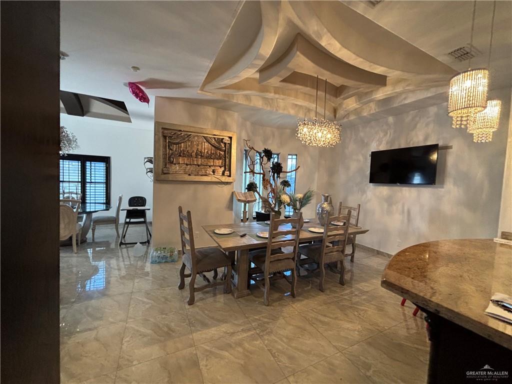 404 S Resplandor Street, Mission, Texas image 4