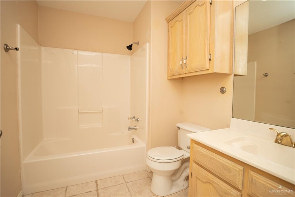 2432 Flushing Meadows Mdws, Weslaco, Texas image 25