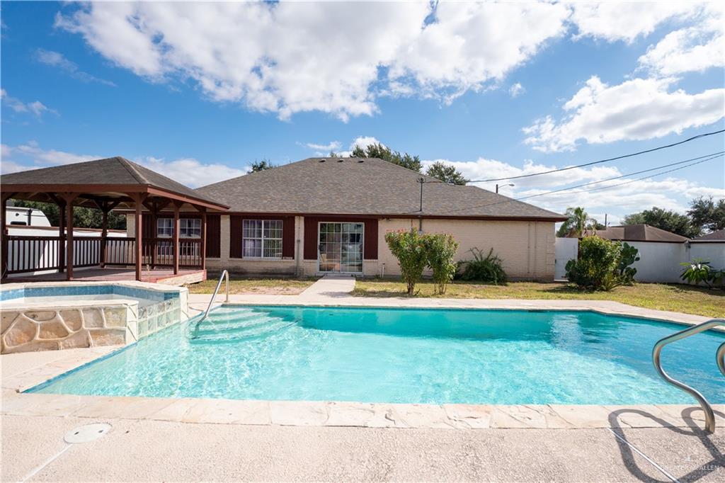 2432 Flushing Meadows Mdws, Weslaco, Texas image 9