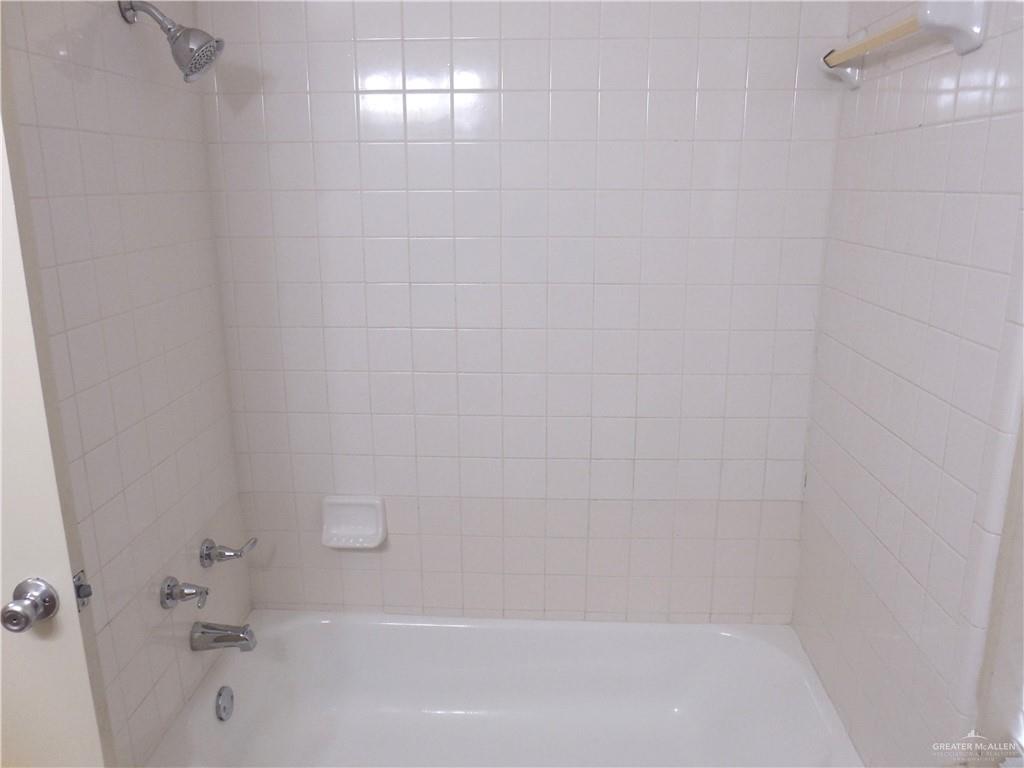 McAllen, Texas 78504, United States, 3 Bedrooms Bedrooms, ,2 BathroomsBathrooms,Residential,Active,77772