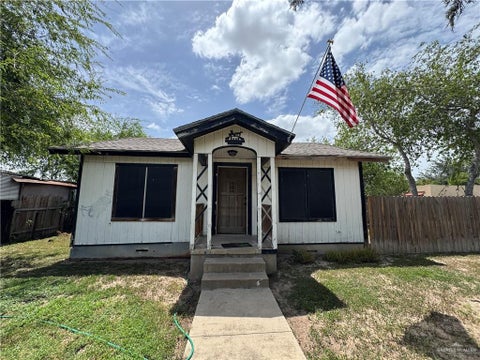 Homes For Sale - 1121 Perkins Avenue<br/> Hidalgo County, Mission, TX 78572