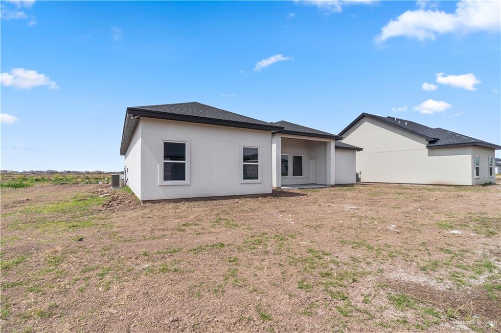 519 Oriole Drive, Los Fresnos, Texas image 6