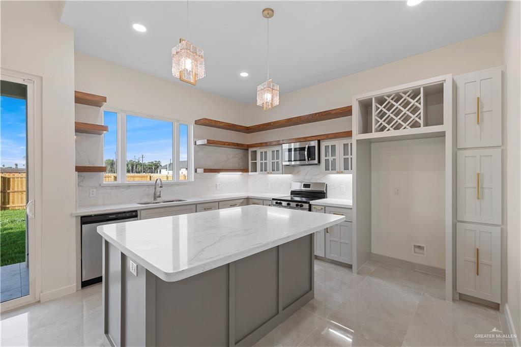 3824 Zenker Avenue, McAllen, Texas image 7