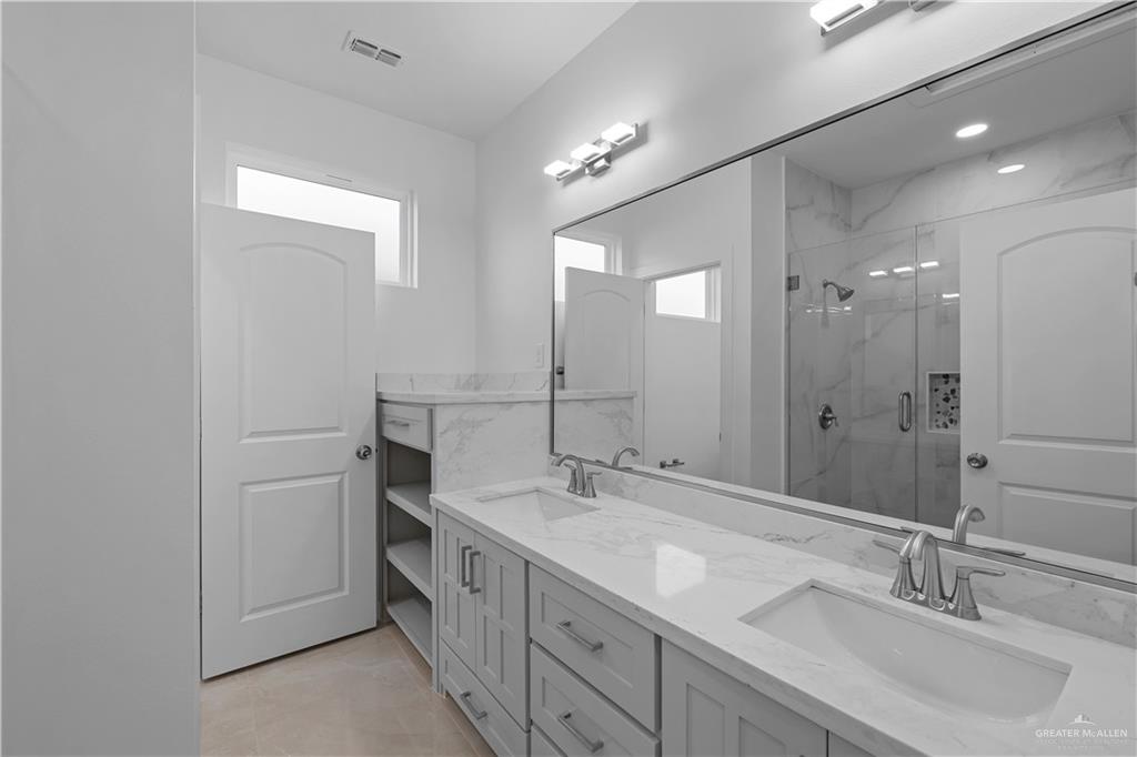 3824 Zenker Avenue, McAllen, Texas image 18