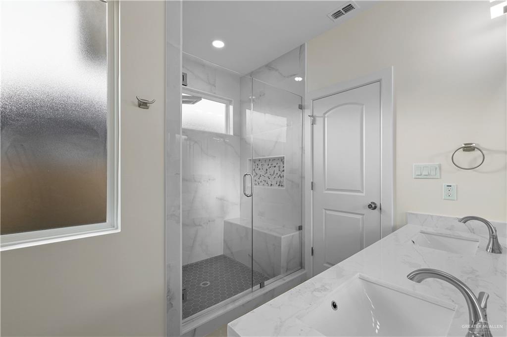 3824 Zenker Avenue, McAllen, Texas image 12
