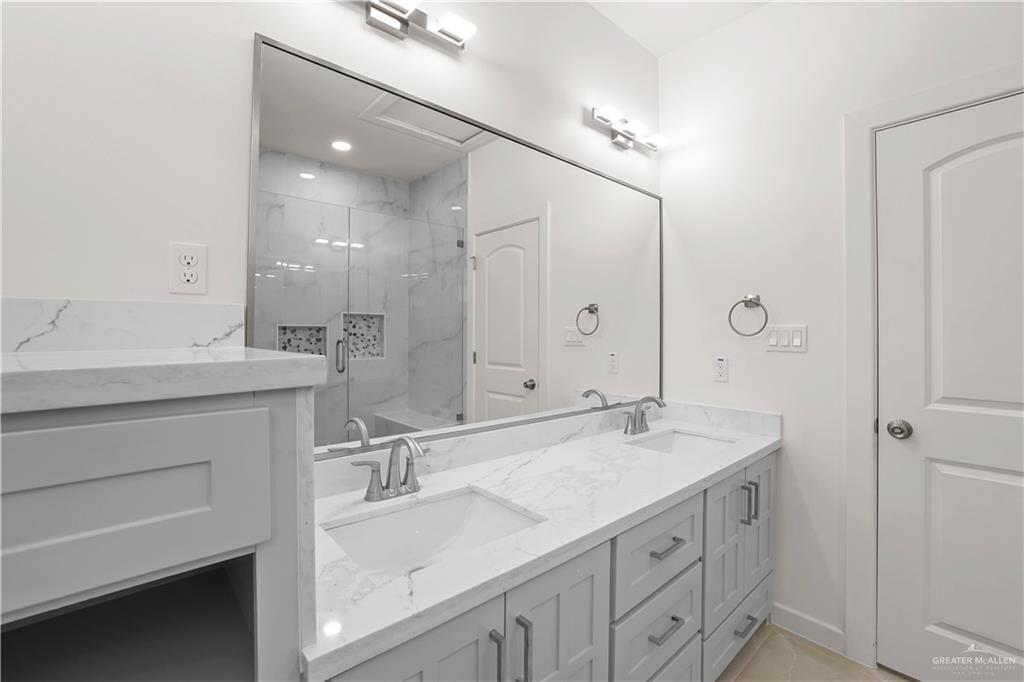3824 Zenker Avenue, McAllen, Texas image 21