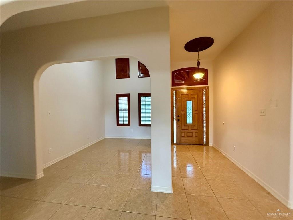 2204 Esperanza Avenue, Hidalgo, Texas image 2