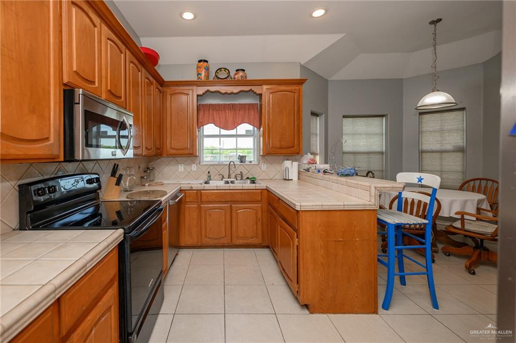 4300 Country Street, Edinburg, Texas image 14