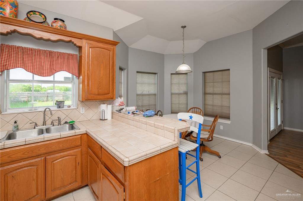 4300 Country Street, Edinburg, Texas image 9