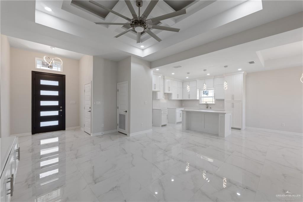 2208 Zinnia Street, Weslaco, Texas image 2