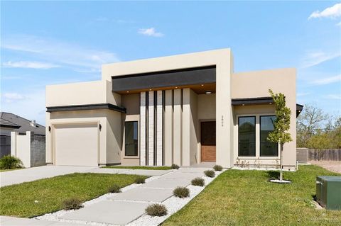 Homes For Sale - 2809 E Zarzamora Avenue<br/> Hidalgo, TX 78557