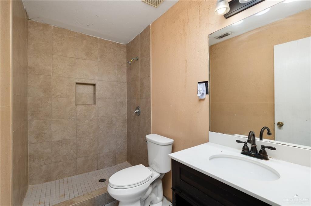 3823 Seles Drive, Weslaco, Texas image 11