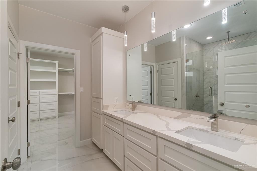 2812 Arboledas Drive, San Juan, Texas image 12