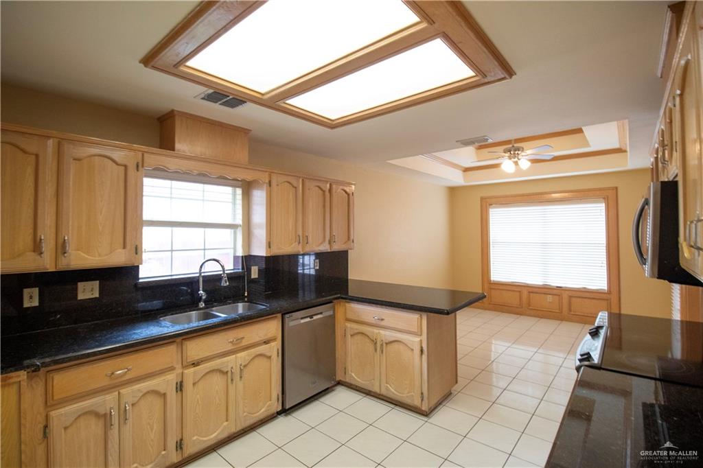 4908 N E Street, McAllen, Texas image 6