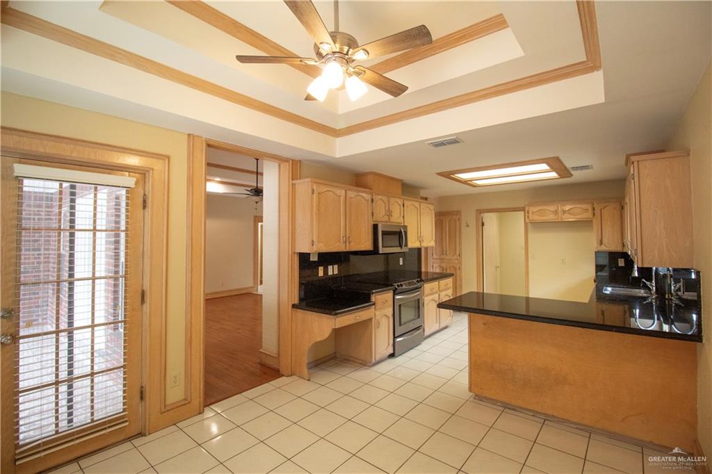 4908 N E Street, McAllen, Texas image 10