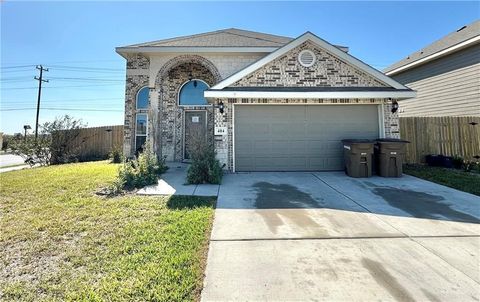 Photo of 404 Central Park Street, Edinburg, TX 78541 (MLS # 494124)