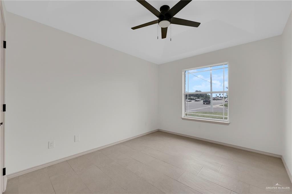 3621 Xenops Avenue, McAllen, Texas image 9