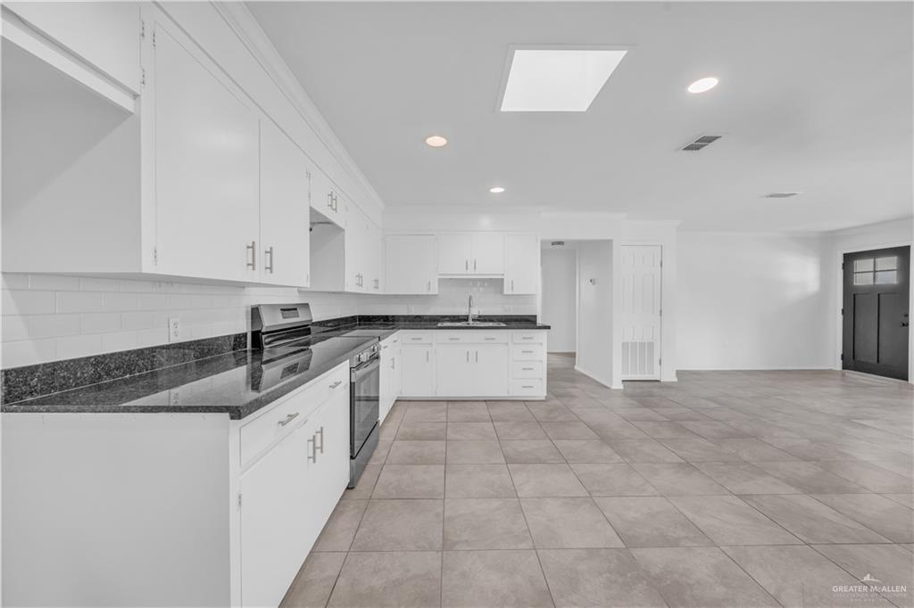 300 N 38th Street, McAllen, Texas image 15