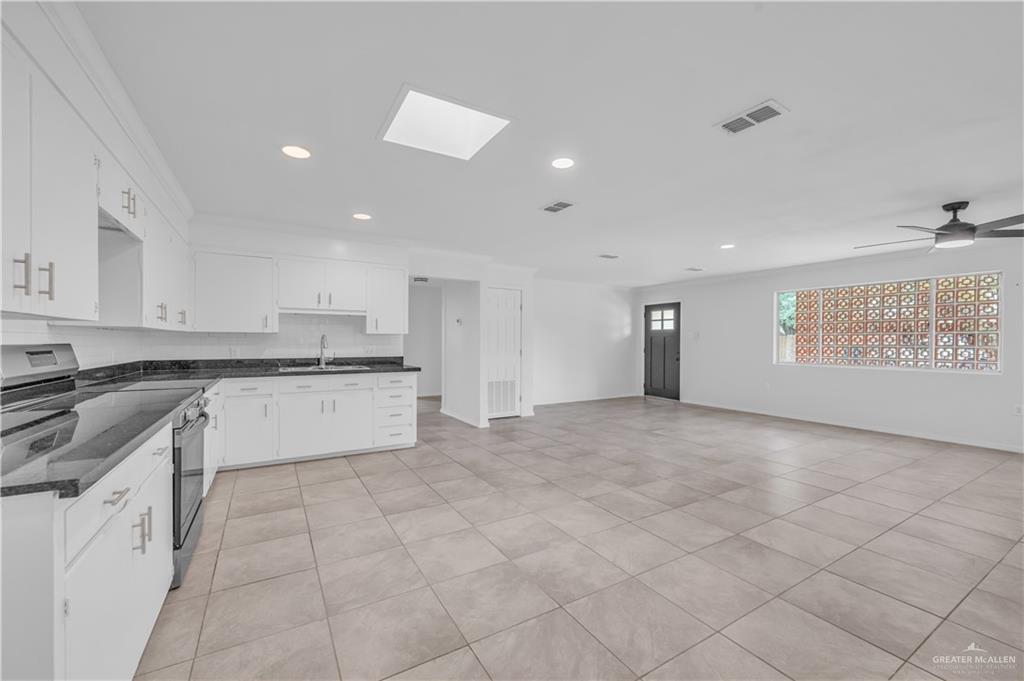 300 N 38th Street, McAllen, Texas image 17